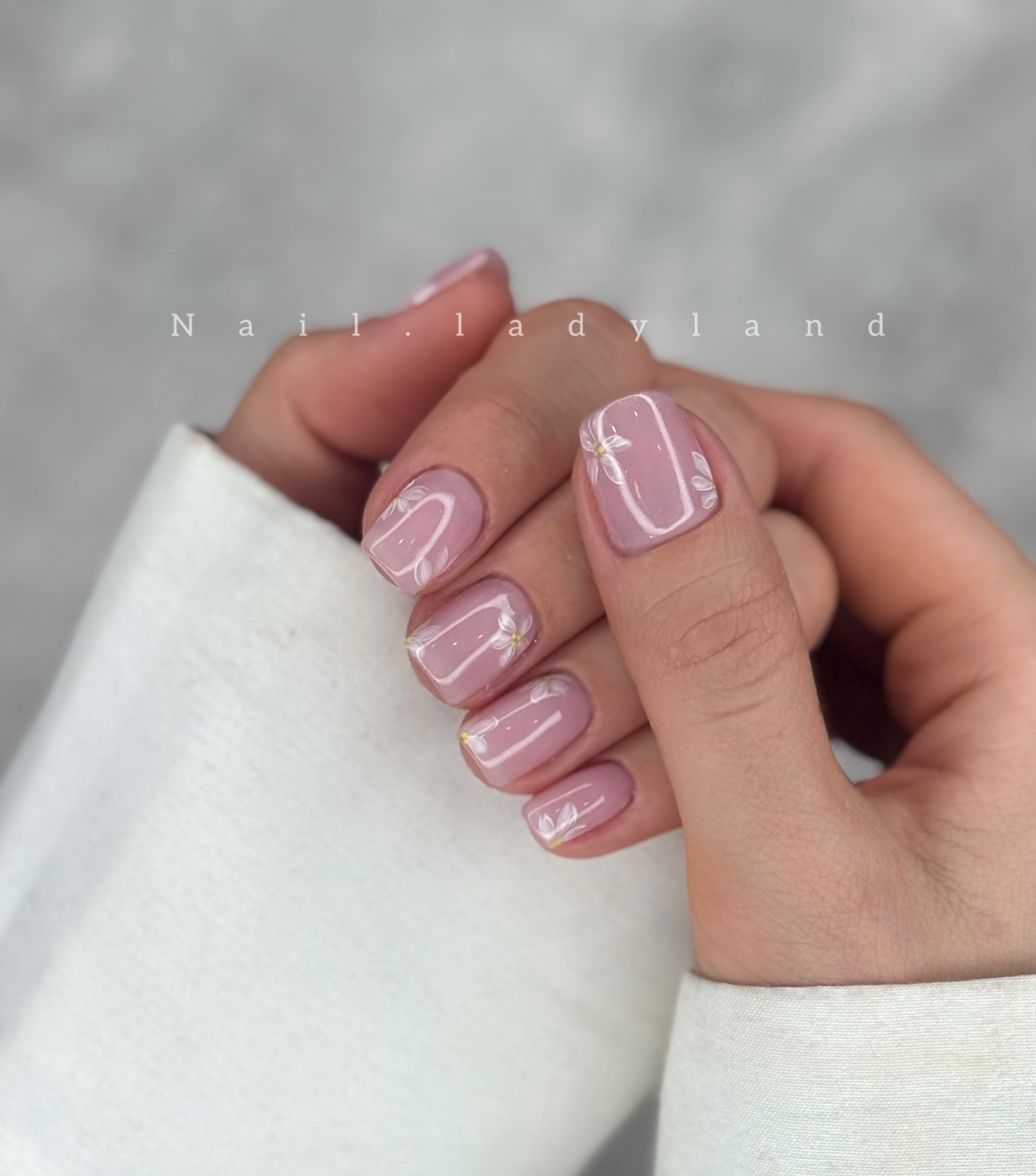 سالن زیبایی تینا گروسی، نمونه کار ۱